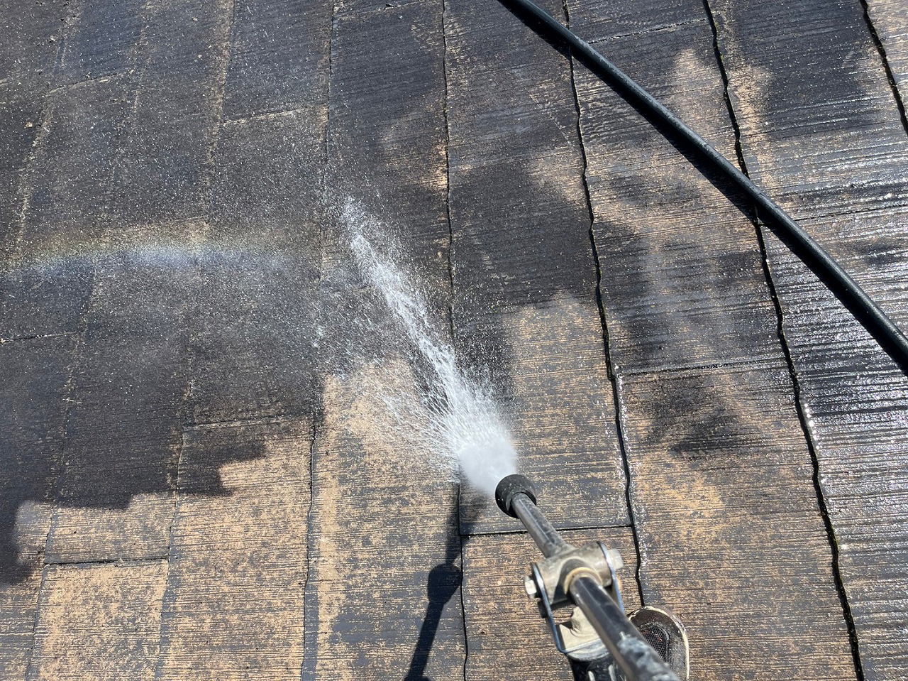 甲府市　屋根塗装　洗浄